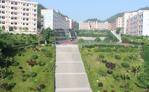 重庆市涪陵信息技术学校怎么样，到底好不好？